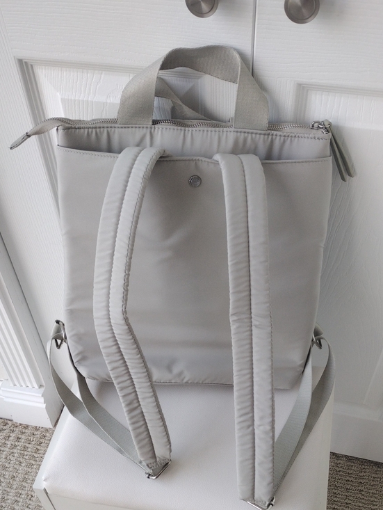 House Of Harlow Quilted Light Gray Women’s Backpack main image 12